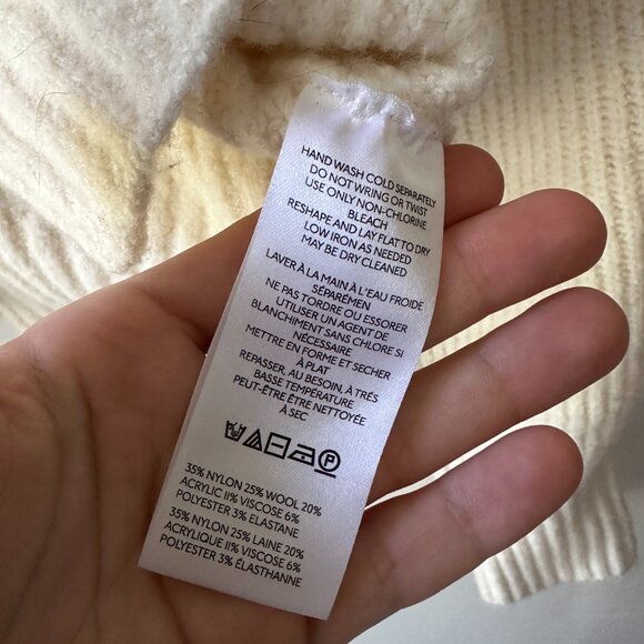 Small Anthropologie Rhea Bow-Front Crop Cardigan Sweater - Picture 4 of 4